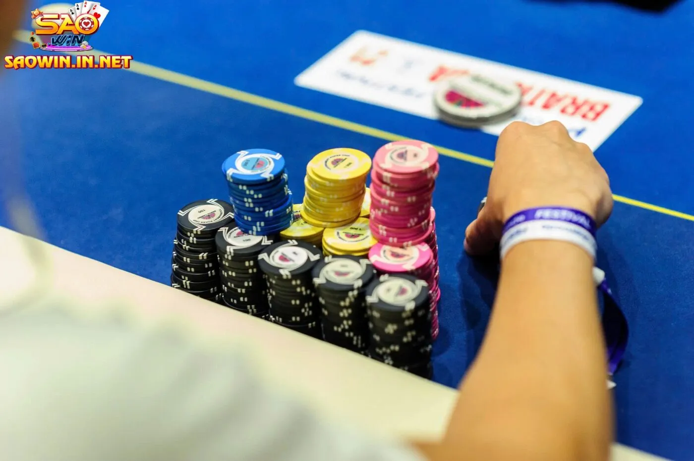 Lời Khuyên Cho Người Mới Chơi Bài Poker Tại SAOWIN